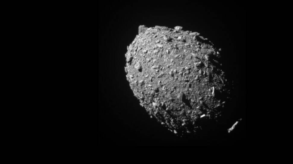 Lo del satélite y el asteroide que han tenido un siniestro muy tocho